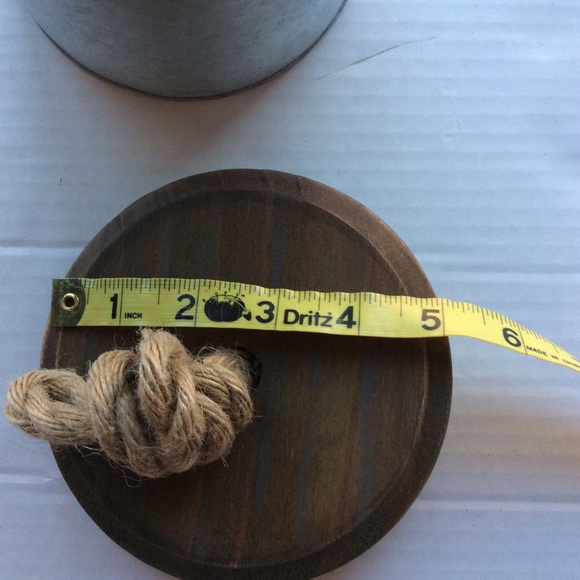 Ashland 2 Tins “Reindeer Treats” & “Elf Sweets Galvanized Tin NWT - Picture 9 of 15